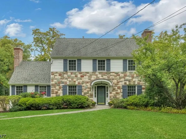 34 Bedford Rd, Summit City, NJ 07901
