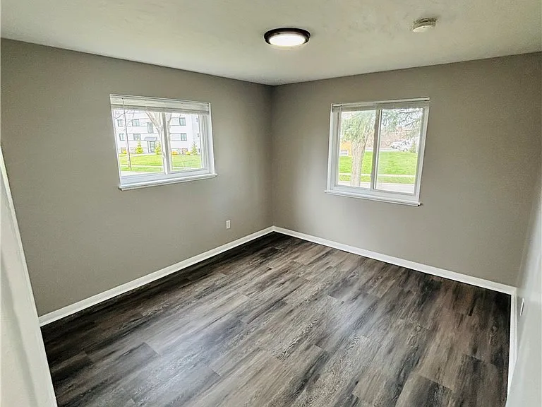 21045 Southbend Cir #6 — Photo 9
