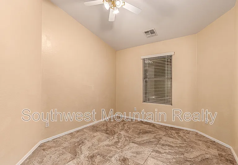 33782 N Mercedes Dr — Photo 15