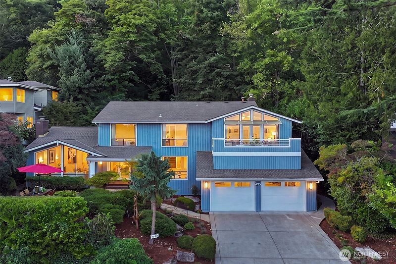 2nd image of 8337 E Mercer Way