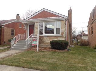 9320 S Utica Ave, Evergreen Park, IL 60805