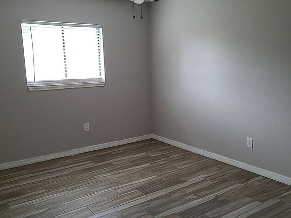4th image of 725 Northlake Blvd APT 5