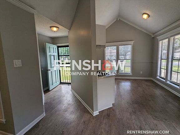 4th image of 6375 Fawn Hollow Cir N