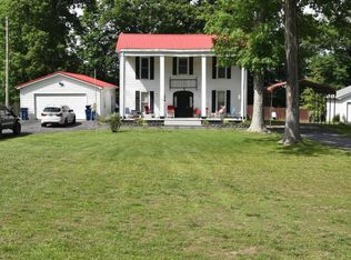 736 Lakeshore Dr, Burnside, KY 42519