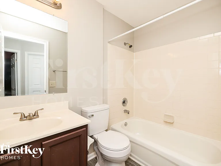 40 Sprucewood Ct — Photo 17