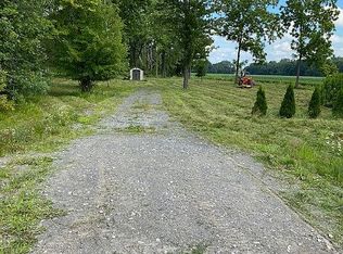 2737 Lyndonville Rd, Medina, NY 14103