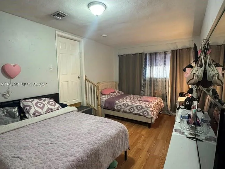 2434 Pierce St — Photo 11