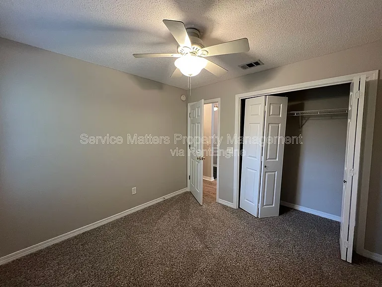 5959 Sleepy Hollow Ct — Photo 25