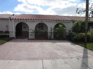 7296 Jacaranda Ln, Miami Lakes, FL 33014