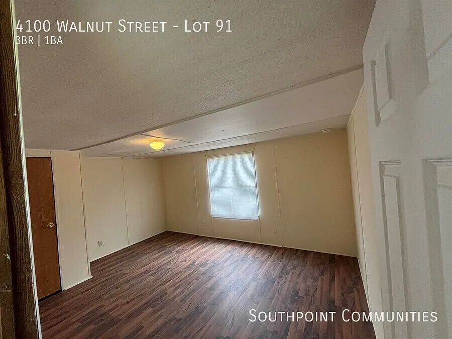 3 bed, 1024 sqft, $950 — Photo 4