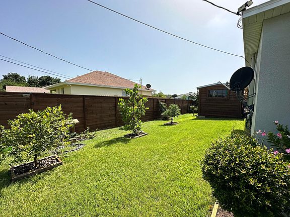 5th image of 4233 SW Yalta Street