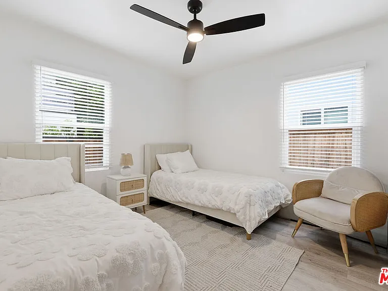 12500 Miranda St — Photo 10