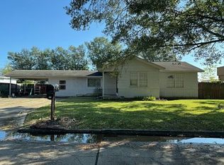125 Amaryliss Ave, Orange, TX 77630