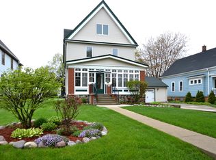 3729 S Whitnall Ave, Milwaukee, WI 53207