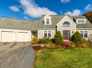 9 Hayrick Ln, Westford, MA 01886