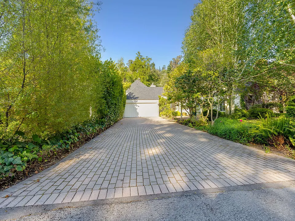 1434 Fernwood Dr