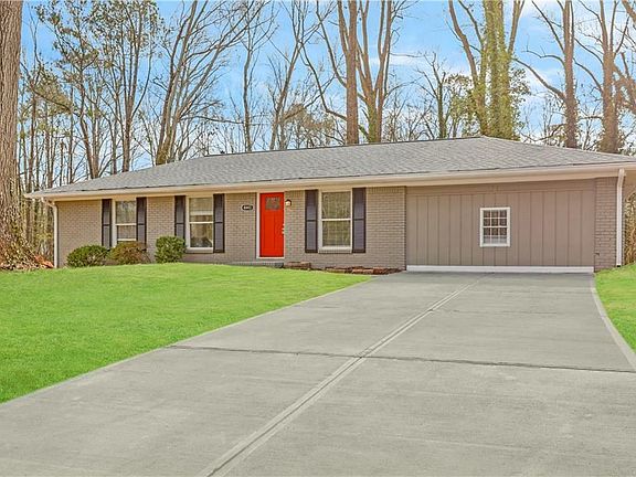 3rd image of 4443 Colony East Dr
