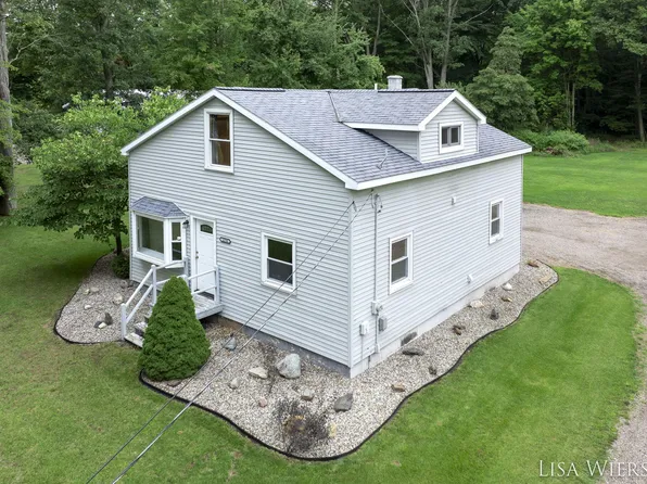 12769 Lincoln St, Grand Haven, MI 49417