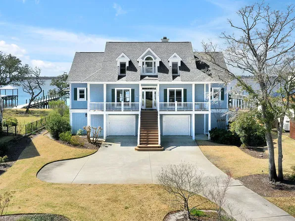 9004 Saint Stephens Place, Wilmington, NC 28412