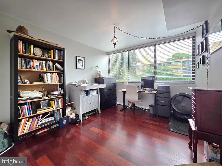 16 S Van Dorn St #101 — Photo 18