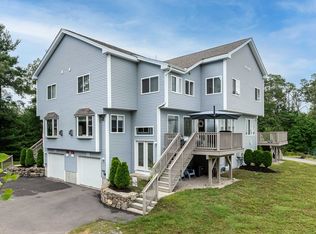 301 Old Bridge Ln, Bellingham, MA 02019