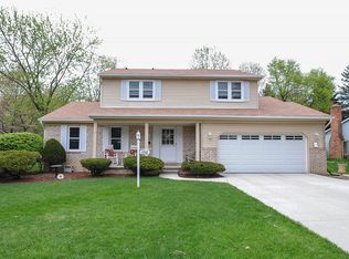 1358 Chanticlair Cir, Wixom, MI 48393