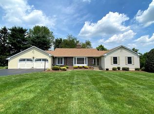 37 Sandra Rd, Ringoes, NJ 08551