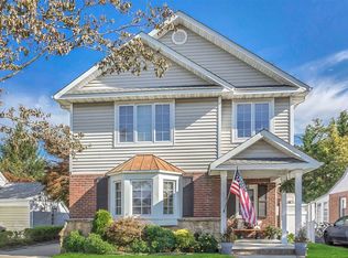37 Herrick Dr, East Rockaway, NY 11518
