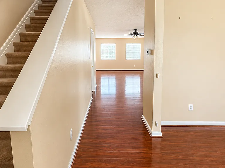 2610 Chatfield Dr — Photo 3