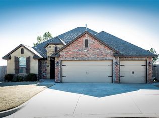 1665 Cedar Rdg, Newcastle, OK 73065
