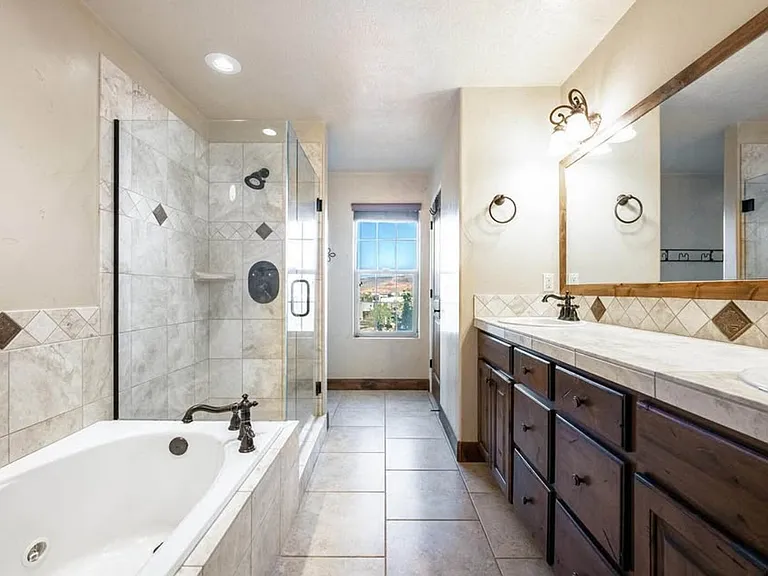 1055 W Province Way #110 — Photo 24