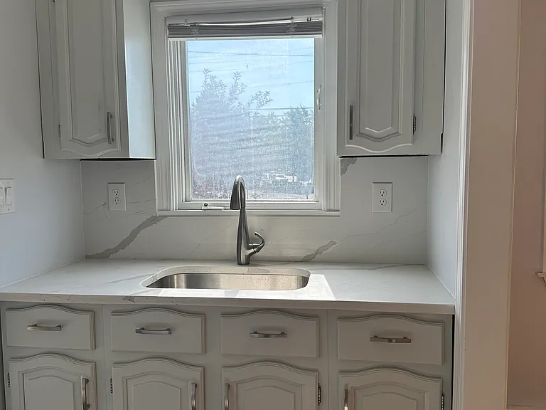 376 Riverside Ave #1 — Photo 4