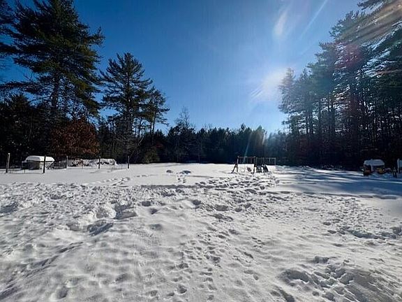 4th image of 433 Plains Road