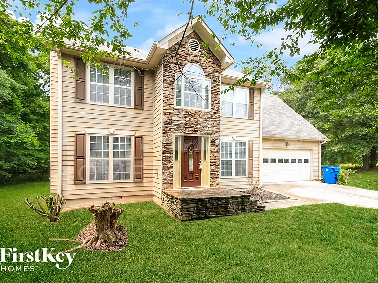 15 Fenwick Way — Photo 3