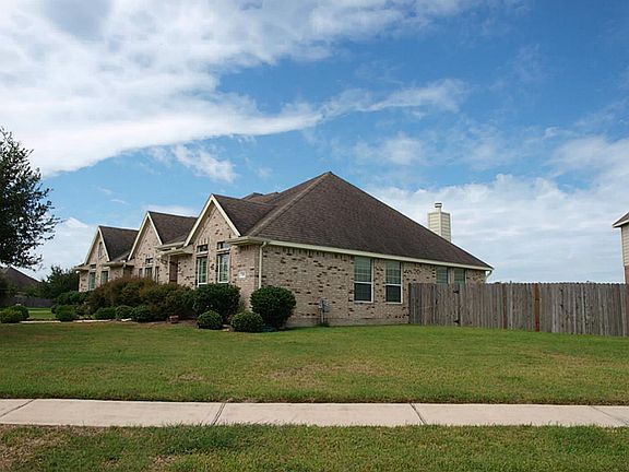 HUGE 18,000 SQ.FT. LOT