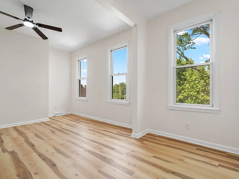 2116 Perrysville Ave — Photo 14