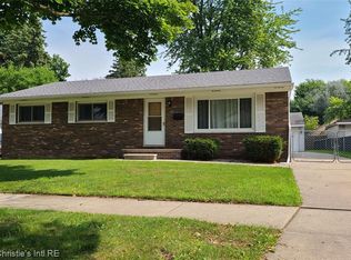 229 Riverside Dr, Mount Clemens, MI 48043