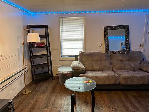 103 Gause St #D Photo 1