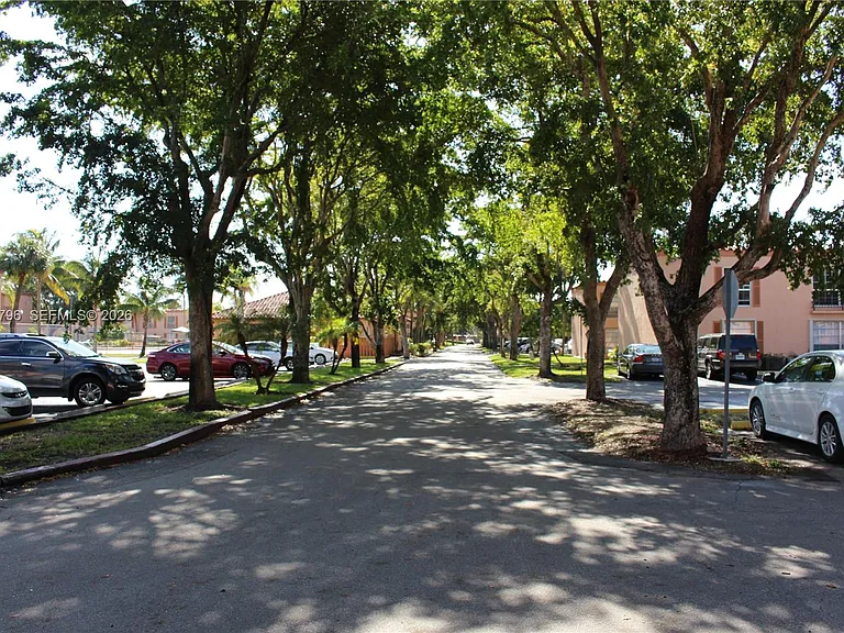 7208 Fairway Dr #I8 — Photo 17