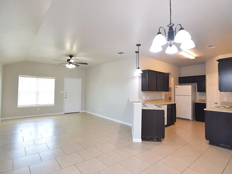 1209 Loyal Ln, Killeen — Photo 6