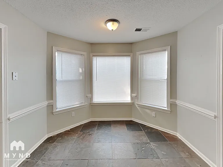 8233 Trinity Rd — Photo 9