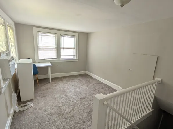 5441 Highland Ave, Kansas City, MO 64110