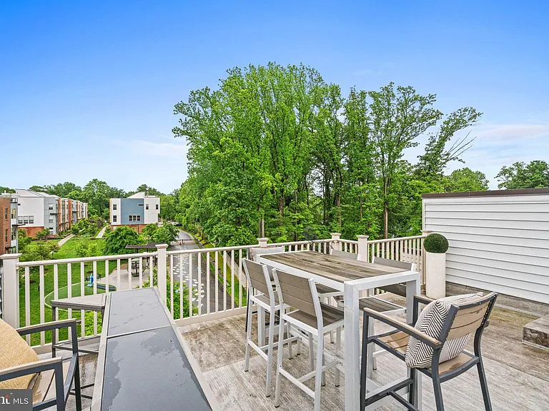 5120 Longstone Way — Photo 43