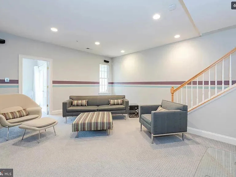 8042 Four Quarter Rd — Photo 40