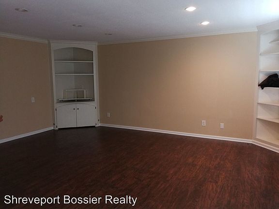2nd image of 3730 Fairfield Ave Unit 135