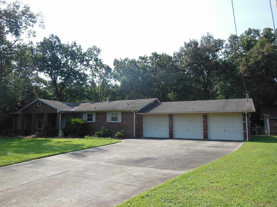 1st image of 217 Robinhood Dr
