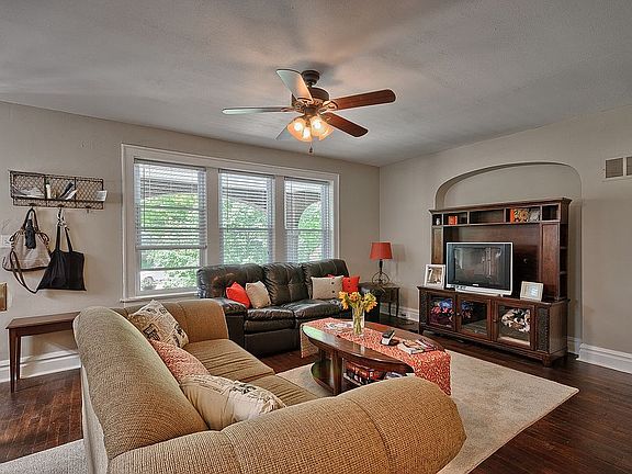 4th image of 4977 Oleatha Ave