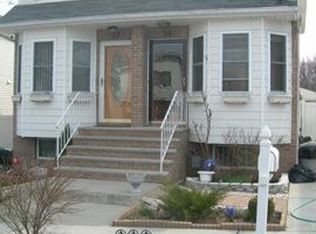 29 Livingston Ave, Staten Island, NY 10314