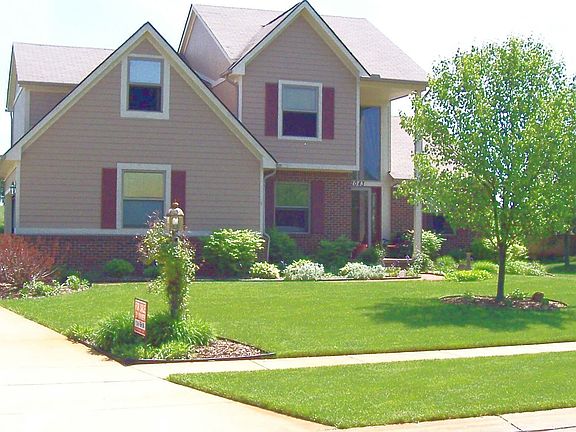 2nd image of 2043 Sandlewood Dr
