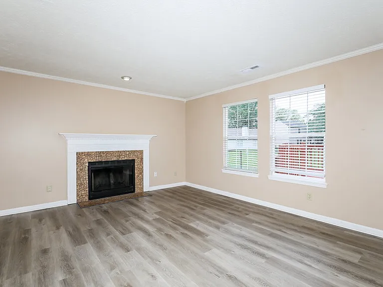 10211 Carmine Dr — Photo 9